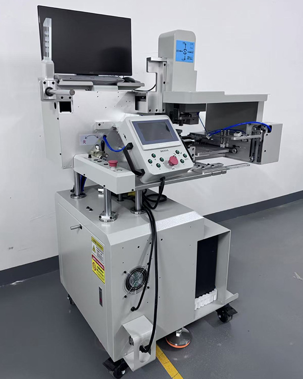 自动贴辅料机（常规款）